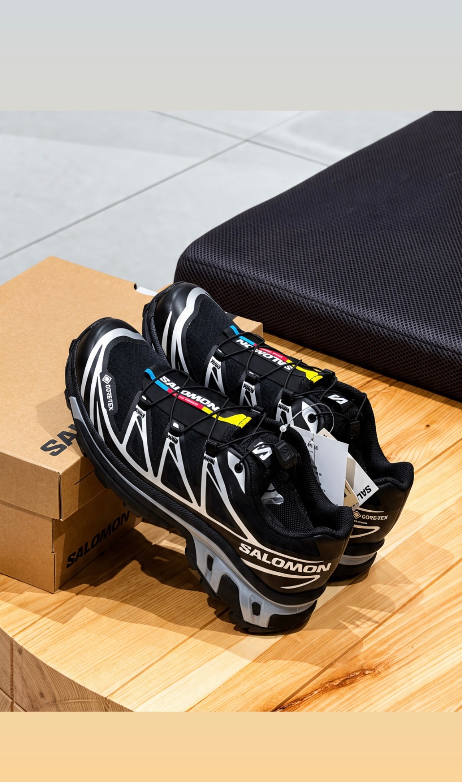 Salomon trainers