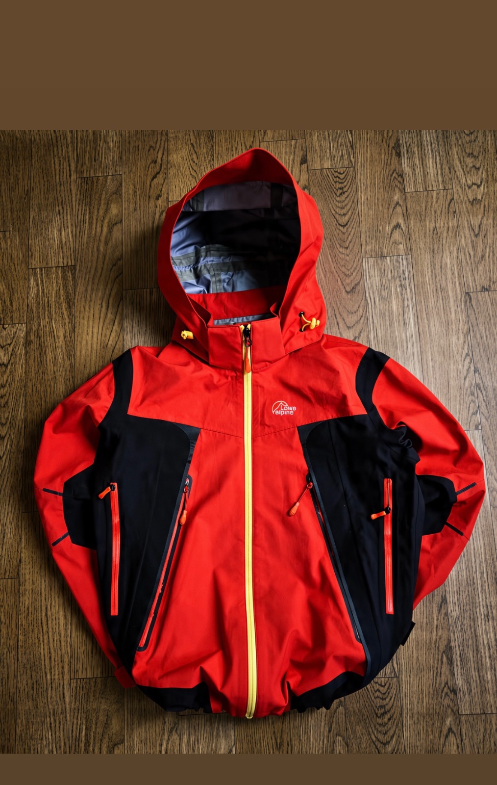 Long alpine windbreaker (2 of 2)