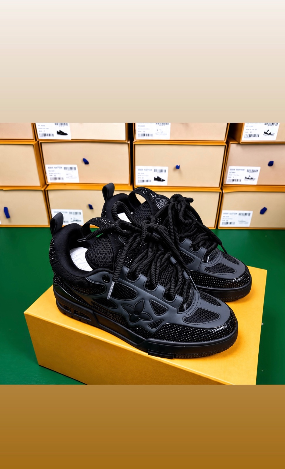 Lv sneakers
