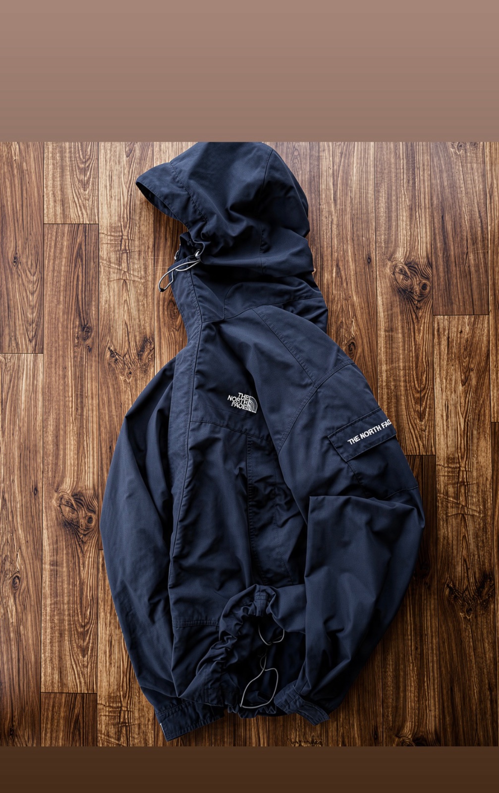 Northface windbreaker (2 of 3)