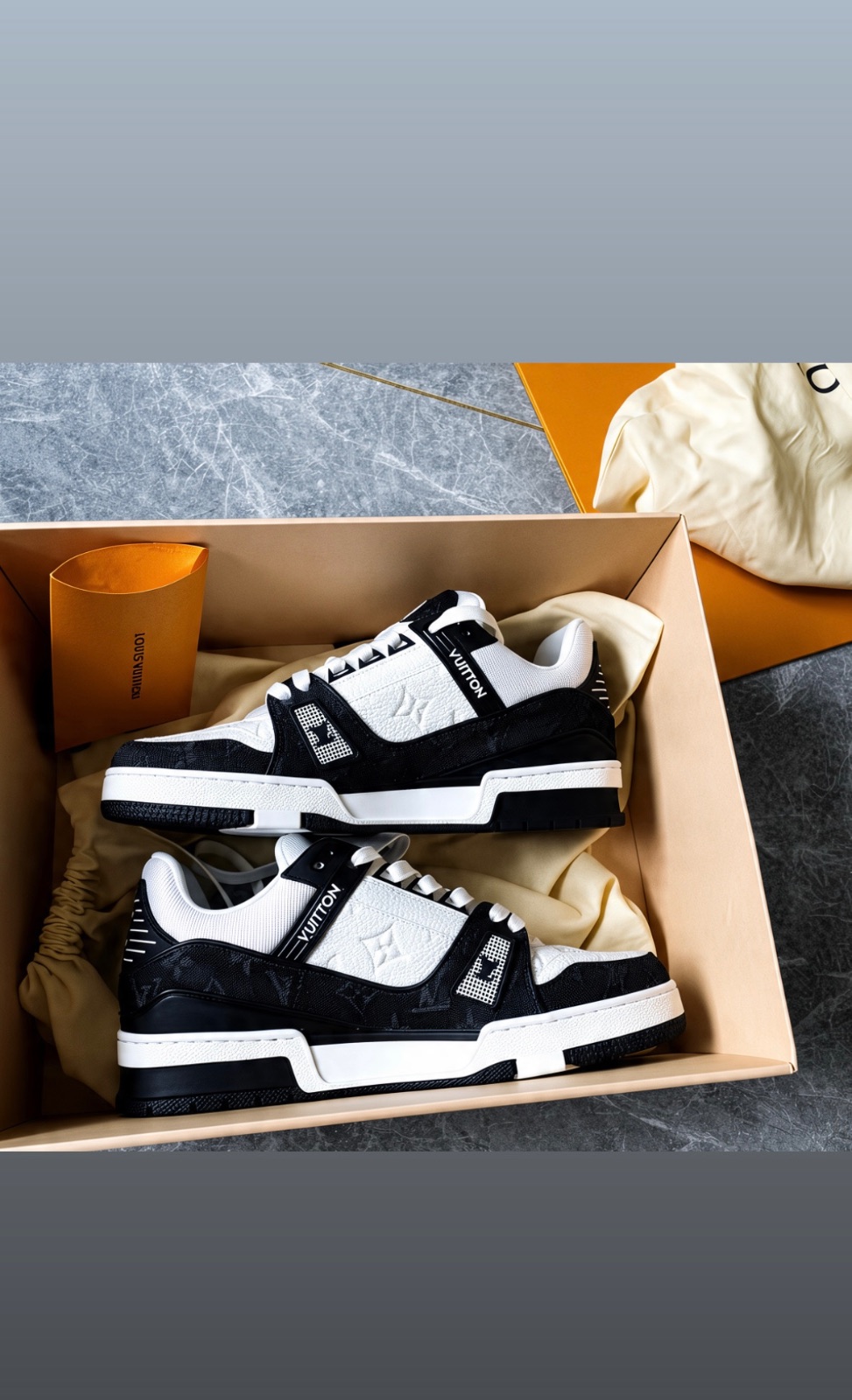 Lv sneaker