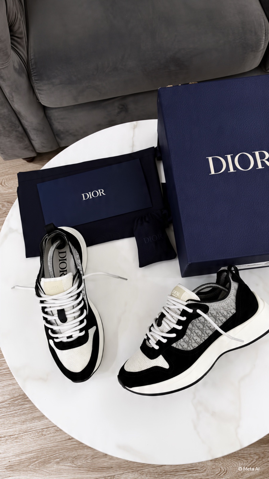 Dior B25 Runner (2 of 2)